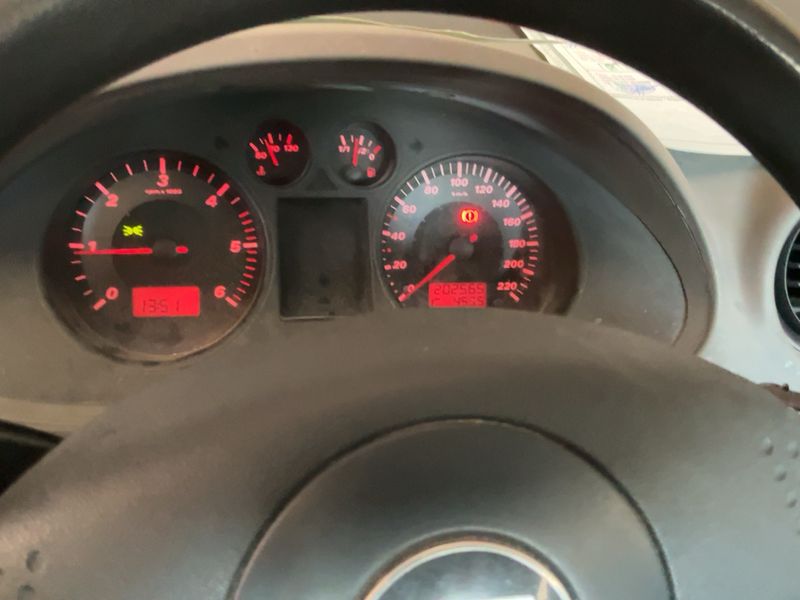 Seat Ibiza 1.9 TDI Signo — zdjęcie 13