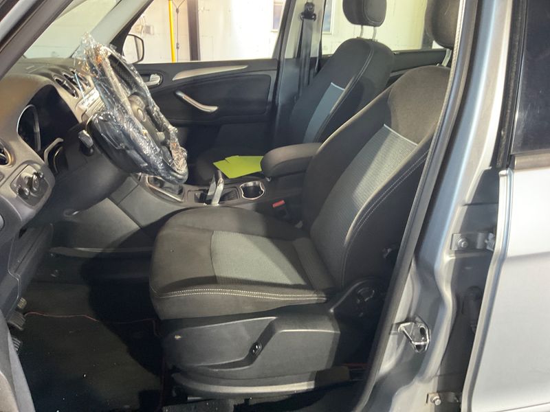 Ford Galaxy 1.6 TDCi Business Edition 2014 – снимка 24