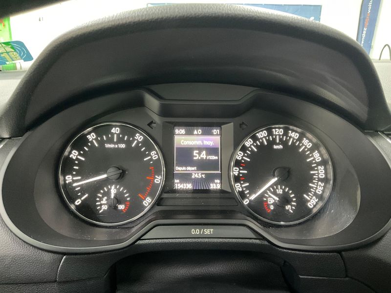 Skoda Octavia 1.4 TSI Style — zdjęcie 13