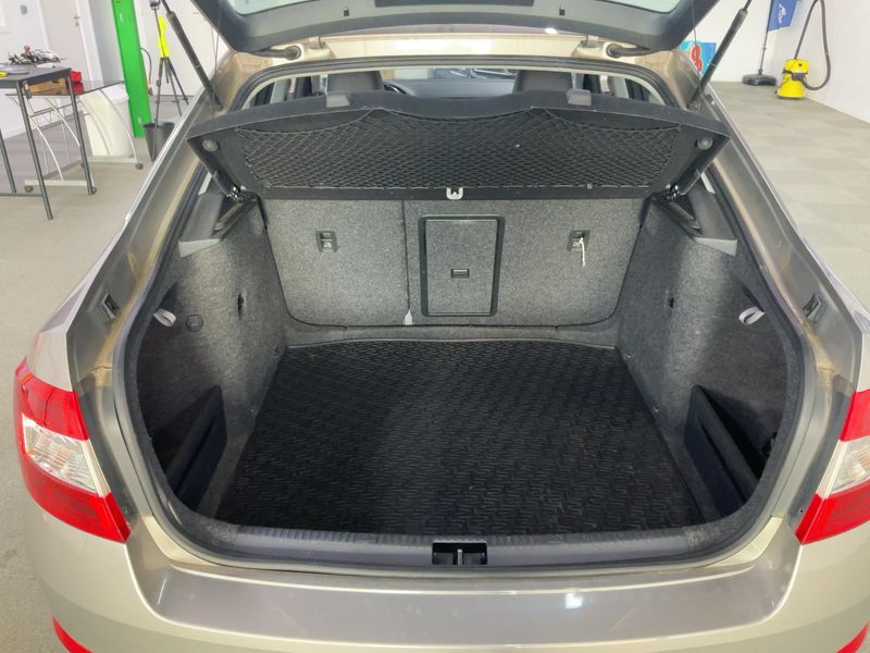 Skoda Octavia 1.4 TSI Style — zdjęcie 10