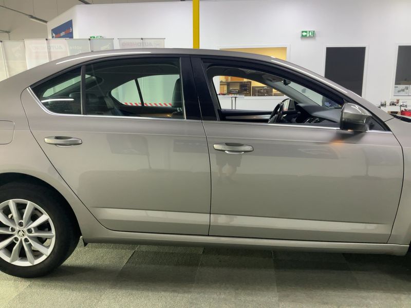 Skoda Octavia 1.4 TSI Style — zdjęcie 7