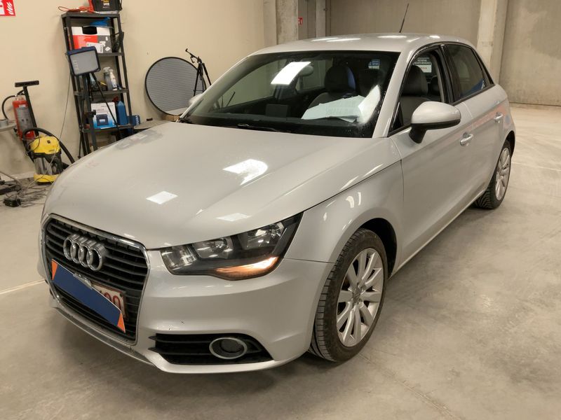 A1 Sportback 1.6 TDI Attraction