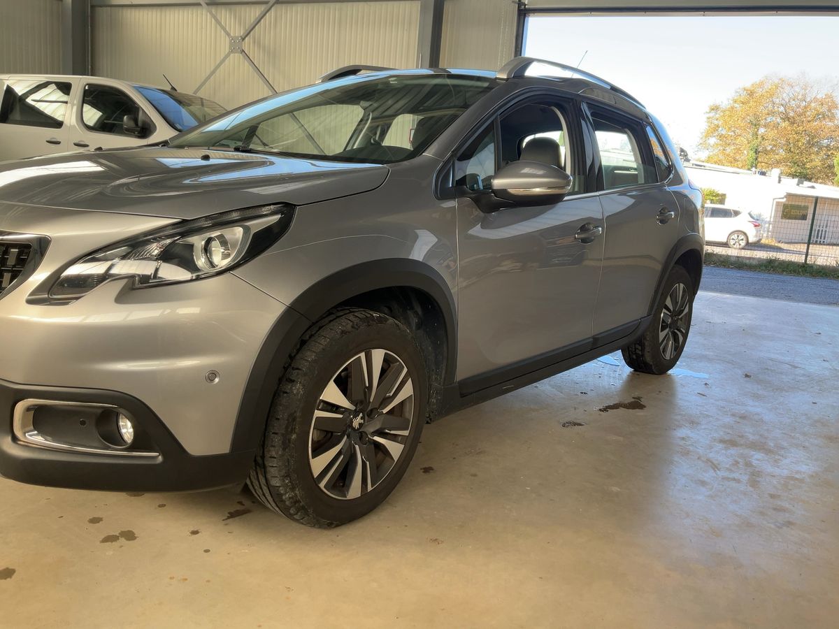 Peugeot 2008 1.2 PureTech Allure