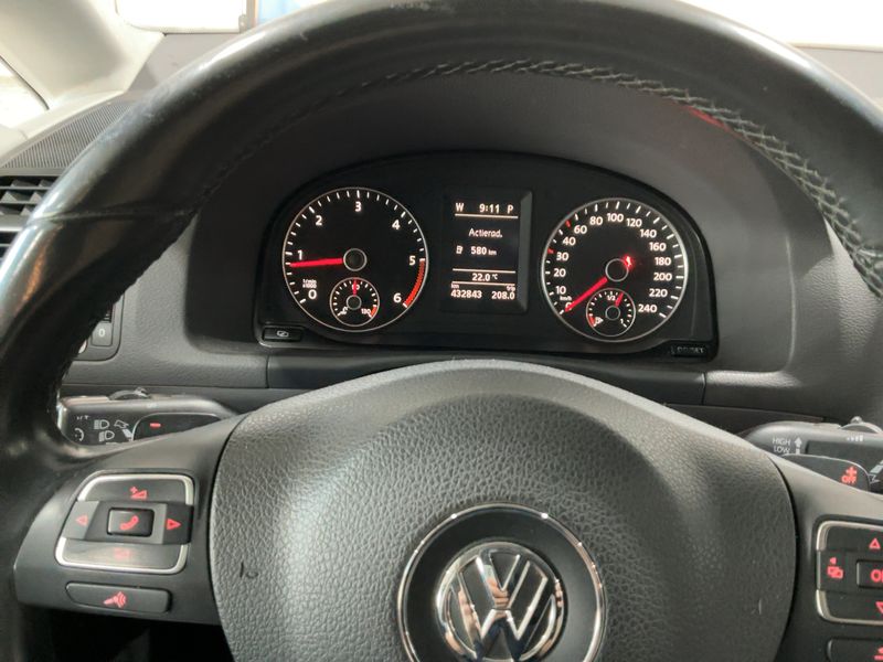 Volkswagen Touran 1.6 TDI Comfortline BlueMotion Tech 2012 – снимка 4