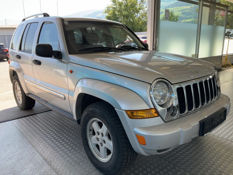 Jeep Cherokee 2.8 CRD Limited — zdjęcie 8