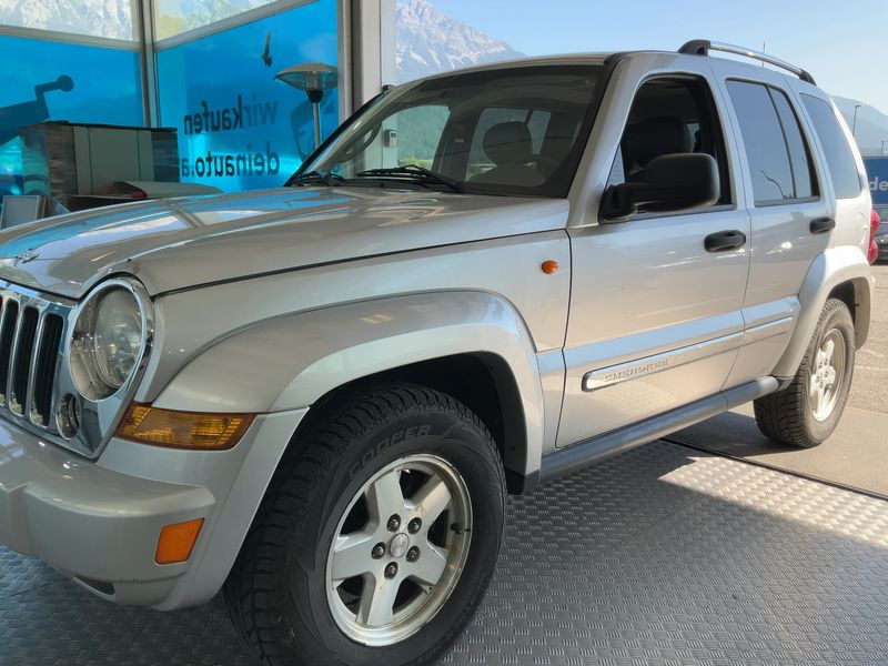 Jeep Cherokee 2.8 CRD Limited — zdjęcie 2