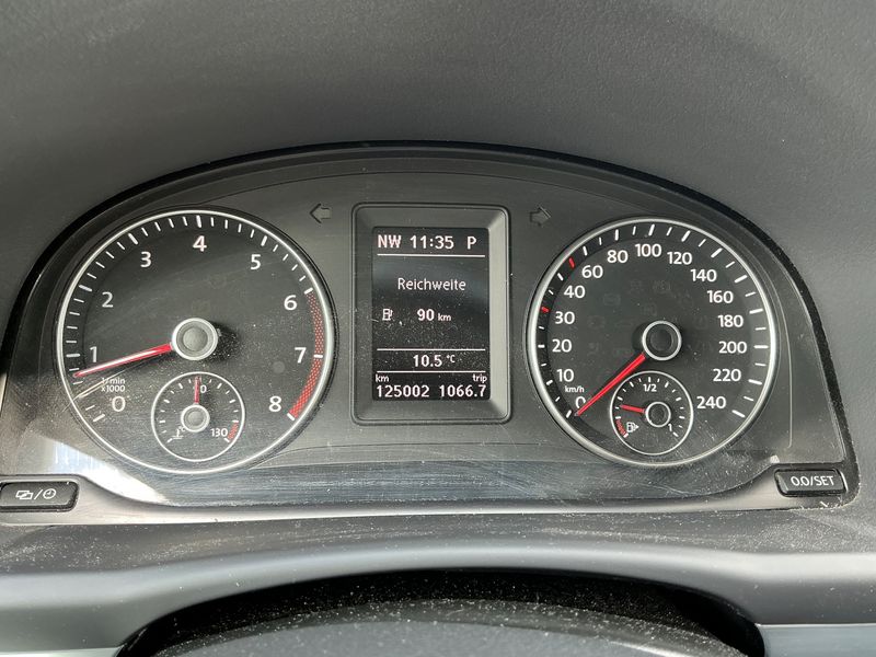 Volkswagen Touran 1.4 TSI Cup — zdjęcie 13