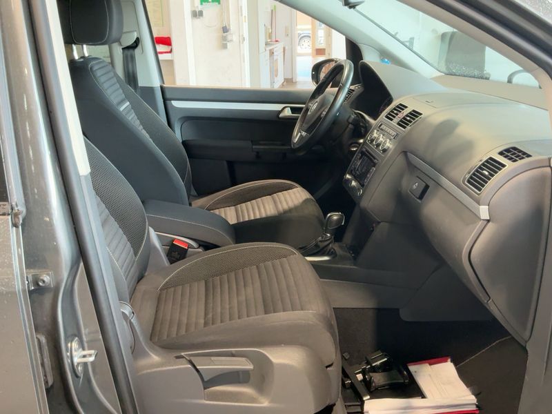 Volkswagen Touran 1.4 TSI Cup — zdjęcie 11