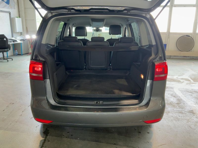 Volkswagen Touran 1.4 TSI Cup — zdjęcie 10