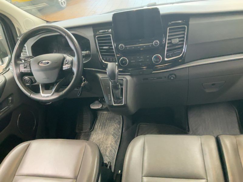 Ford Tourneo Custom 2.0 TDCi 320 L1 Tourneo Titanium — zdjęcie 12