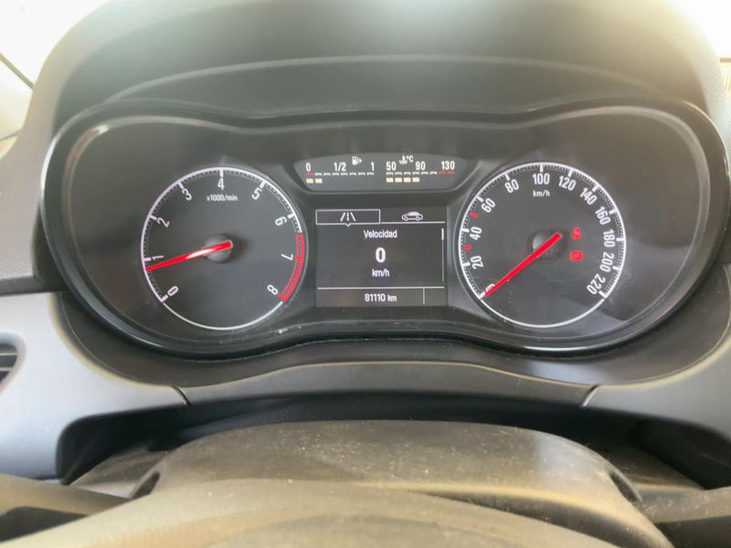 Opel Corsa 1.4 Business — zdjęcie 13