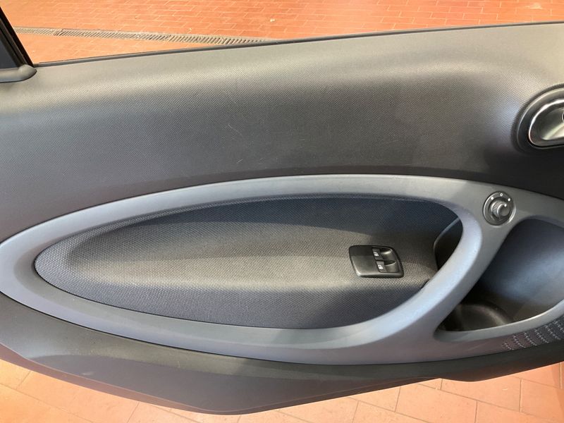 Smart fortwo 1.0 Basis passion 2017 – снимка 22
