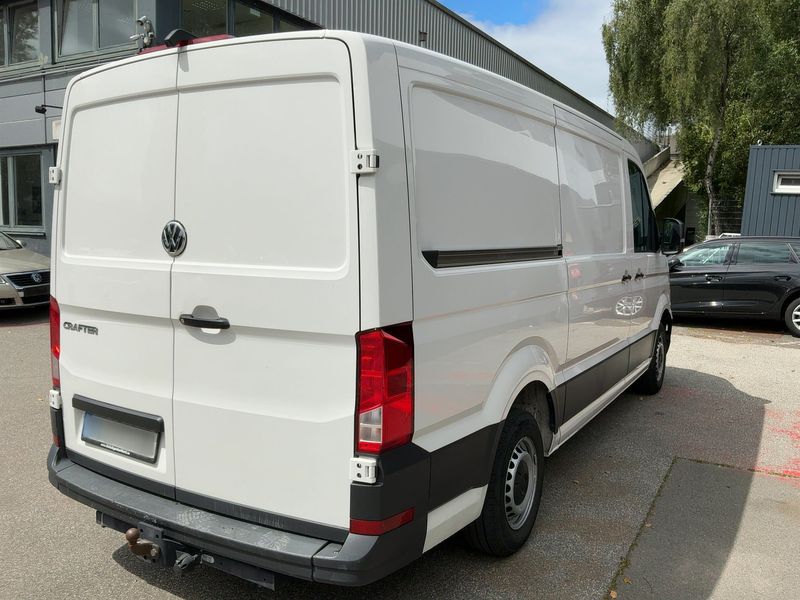 Volkswagen Crafter 2.0 TDI Kasten 35 mittellang FWD — zdjęcie 6