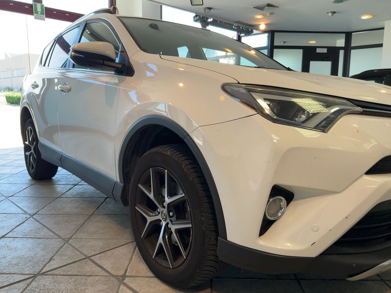 Toyota RAV 4 2.0 D-4D Style — zdjęcie 8