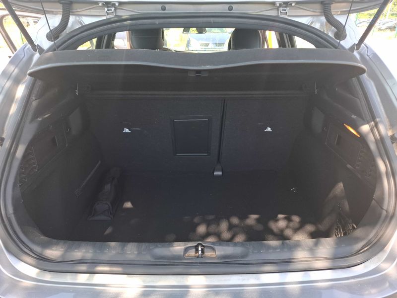 DS Automobiles DS4 1.6 Blue-HDi SoChic — zdjęcie 9