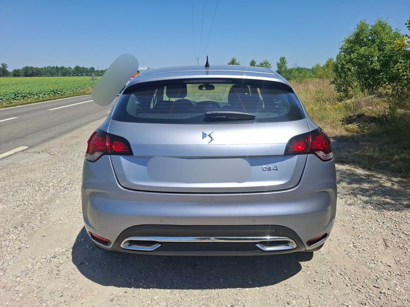 DS Automobiles DS4 1.6 Blue-HDi SoChic — zdjęcie 4