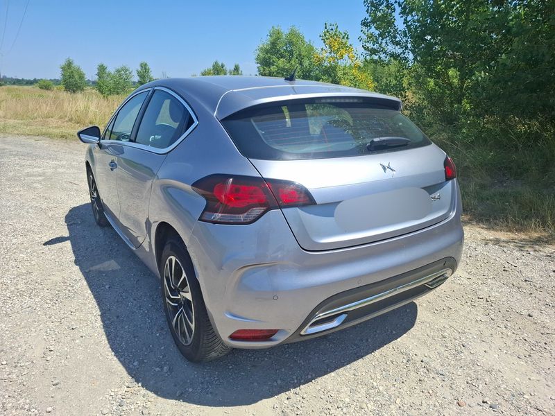 DS Automobiles DS4 1.6 Blue-HDi SoChic — zdjęcie 3