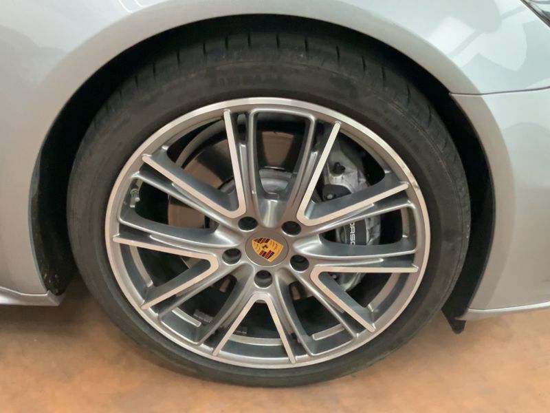 Porsche Panamera Sport Turismo 4 E-Hybrid 2018 – снимка 11