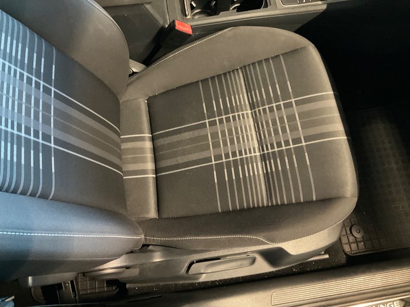 Volkswagen Golf VII 1.2 TSI Lounge BlueMotion Tech 2015 – снимка 27