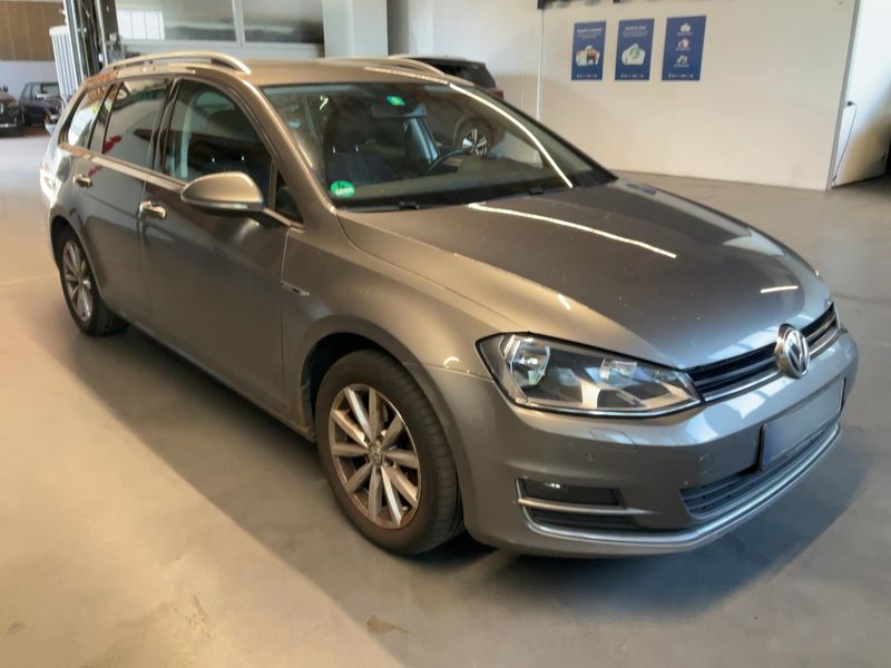 Volkswagen Golf VII 1.2 TSI Lounge BlueMotion Tech 2015 – снимка 12