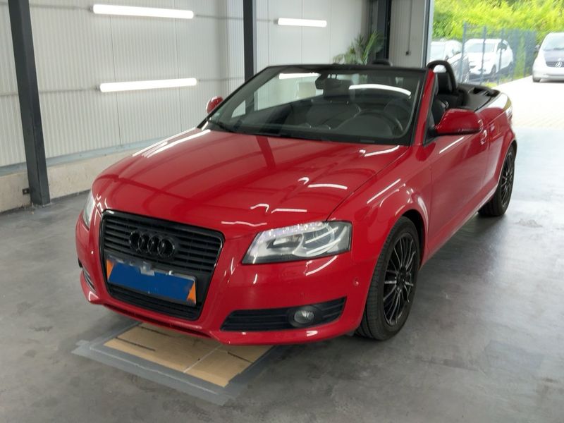 Audi A3 1.8 TFSI Ambition — zdjęcie 1