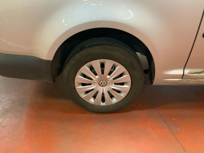 Volkswagen Caddy 1.6 TDI Maxi Kasten 2011 – снимка 9