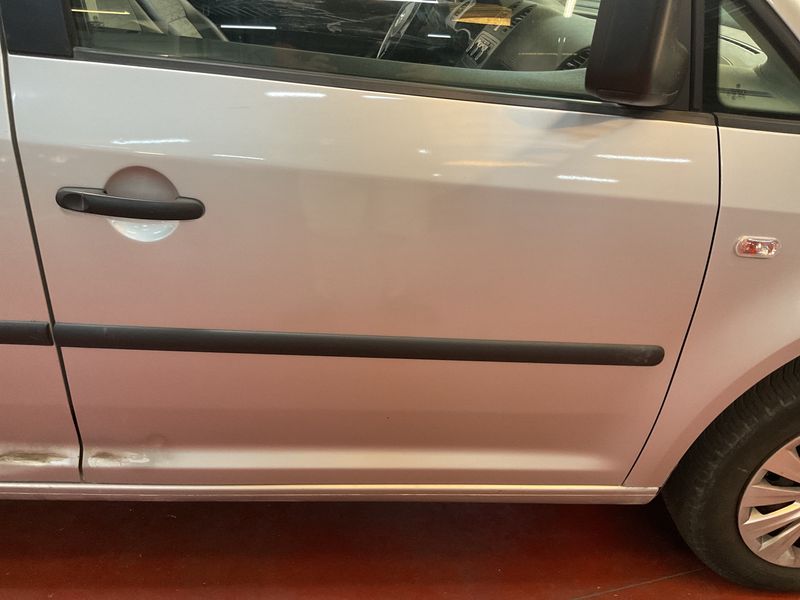 Volkswagen Caddy 1.6 TDI Maxi Kasten 2011 – снимка 24
