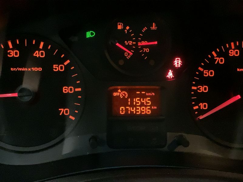 Peugeot Partner 1.6 HDi L1 Pack Clim NAV — zdjęcie 13