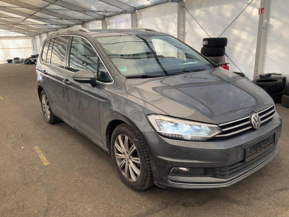 Volkswagen Touran 2018 — photo 13