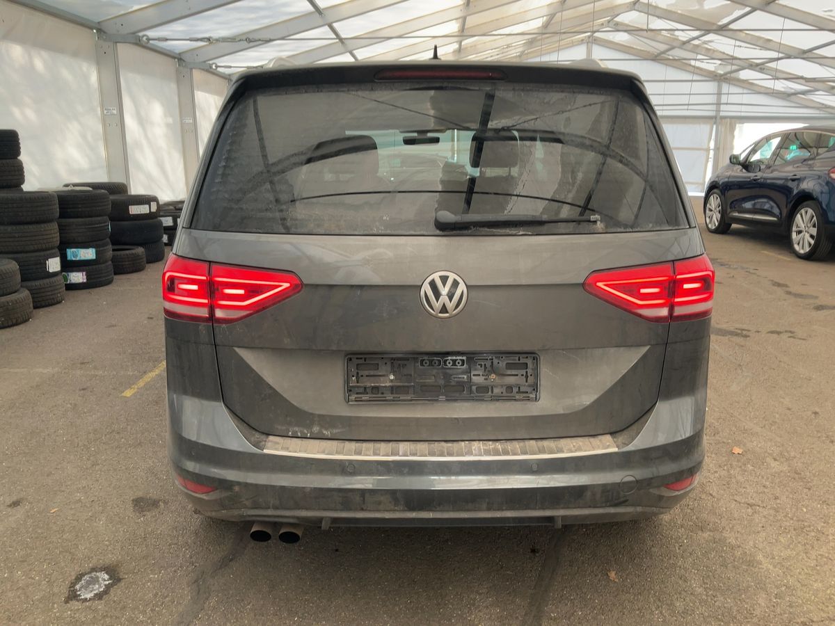 Volkswagen Touran 2018 — photo 8