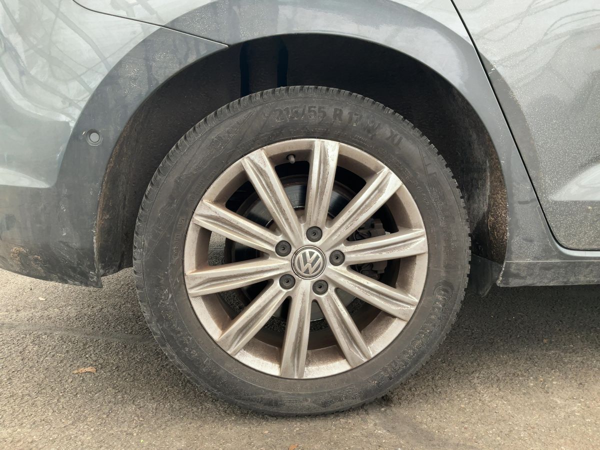 Volkswagen Touran 2018 — photo 10