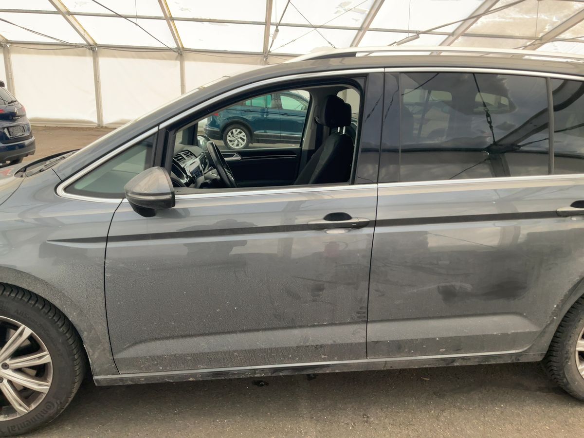 Volkswagen Touran 2018 — photo 5