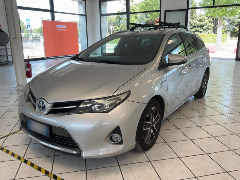 Toyota Auris Touring Sports 1.8 Hybrid Active