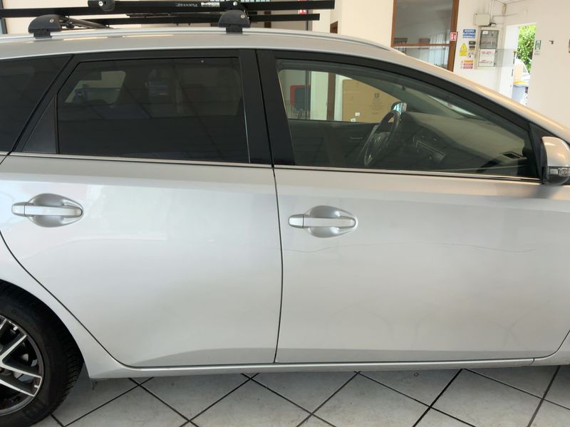 Toyota Auris Touring Sports 1.8 Hybrid Active — zdjęcie 7