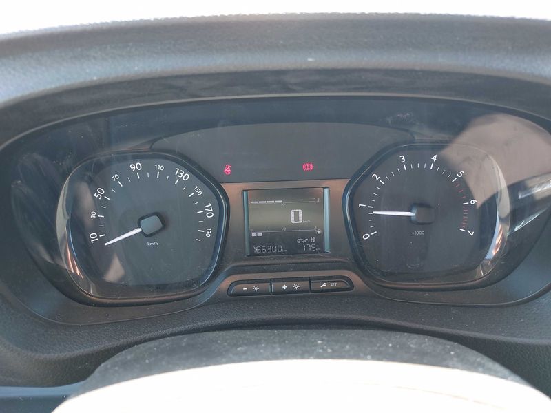 Peugeot Expert 1.5 Blue-HDi Premium L2 — zdjęcie 12