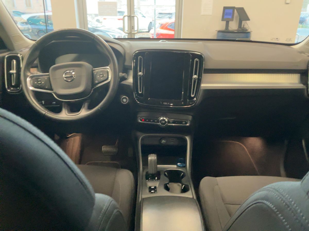 Volvo XC40 2020 — photo 18