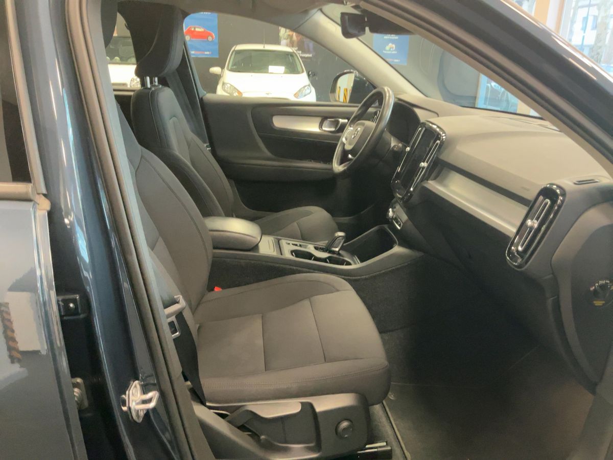 Volvo XC40 2020 — photo 17