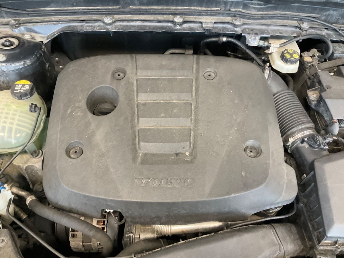 Volvo XC40 2020 — photo 28