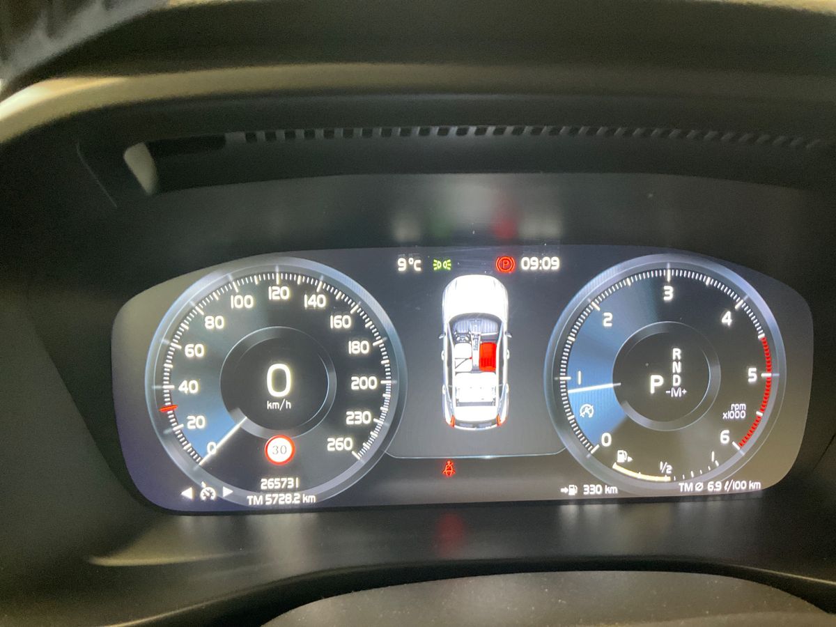 Volvo XC40 2020 — photo 19