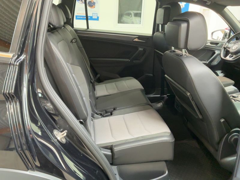 Volkswagen Tiguan Allspace 2.0 TDI Highline 4Motion — zdjęcie 14