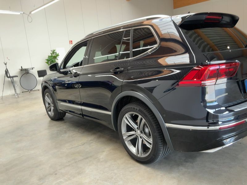Volkswagen Tiguan Allspace 2.0 TDI Highline 4Motion — zdjęcie 3