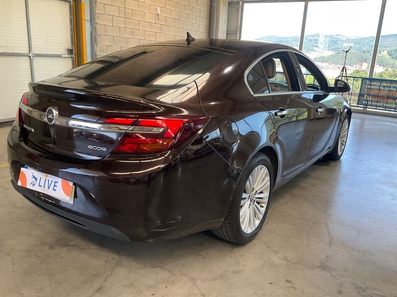 Opel Insignia 2.0 CDTI Excellence — zdjęcie 2