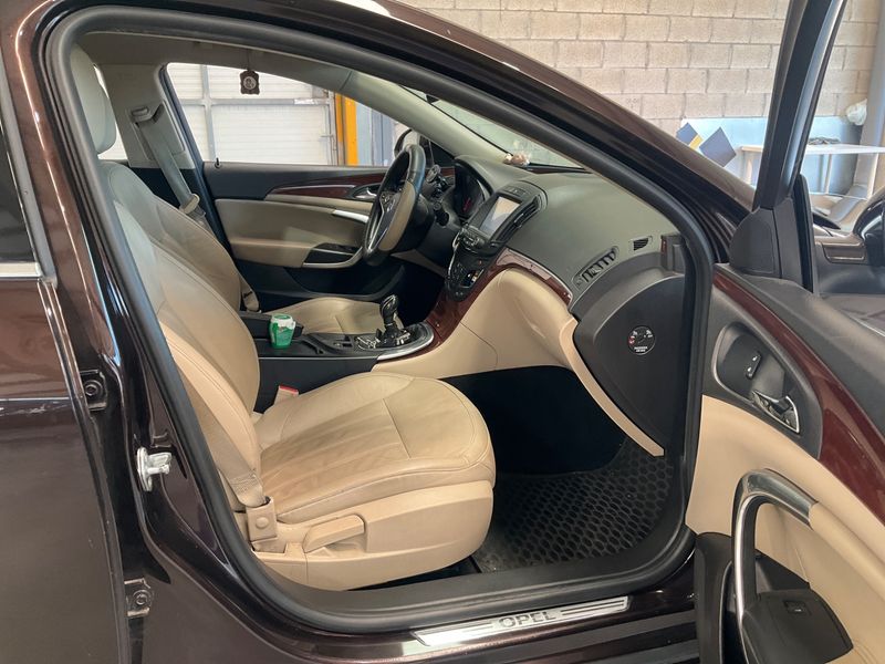 Opel Insignia 2.0 CDTI Excellence — zdjęcie 3
