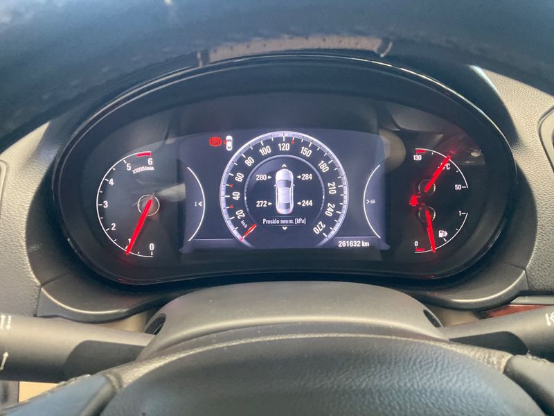 Opel Insignia 2.0 CDTI Excellence — zdjęcie 4