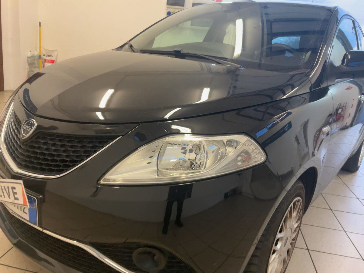 Lancia Ypsilon 1.2 Gold