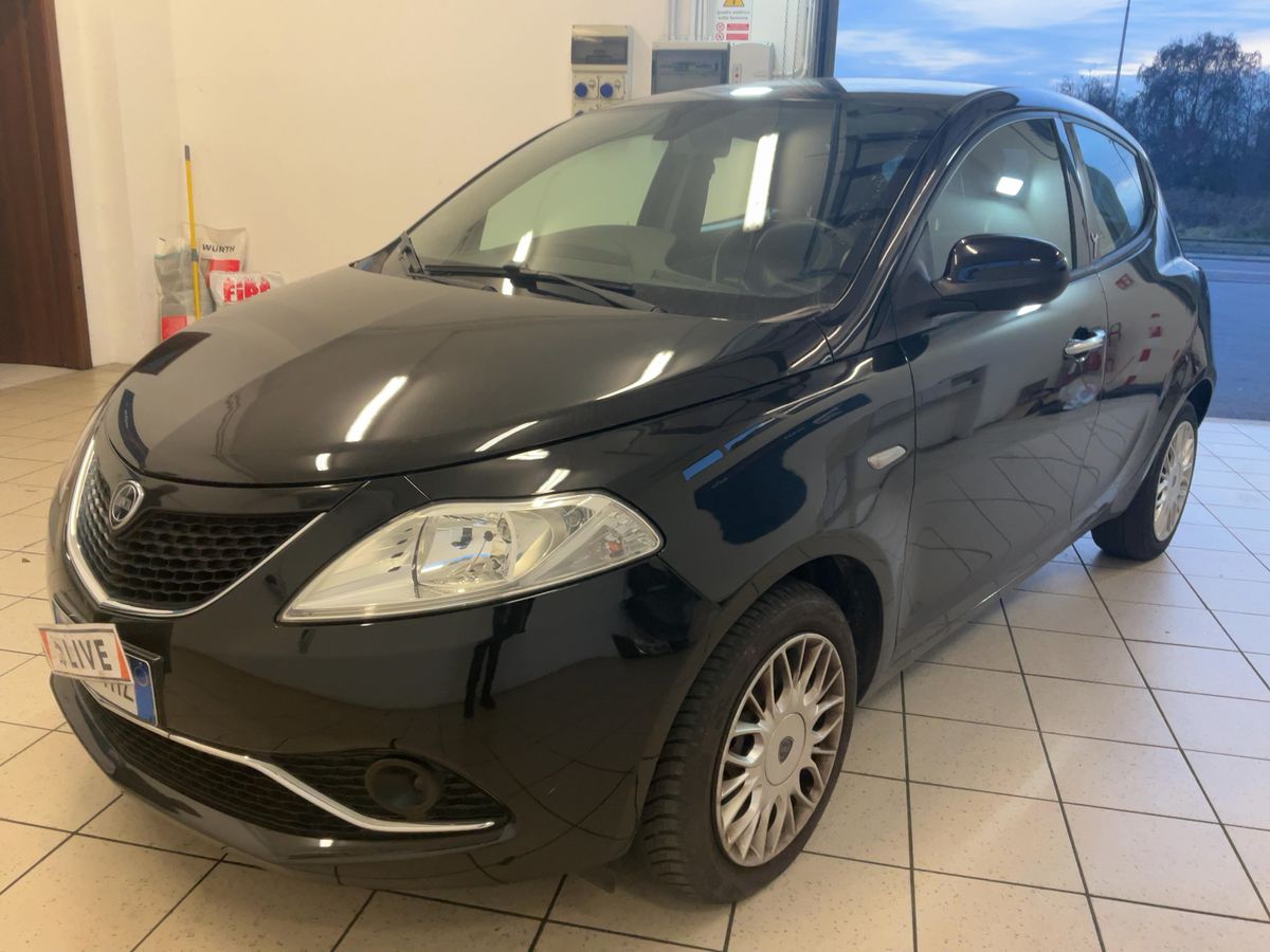 Lancia Ypsilon 1.2 Gold
