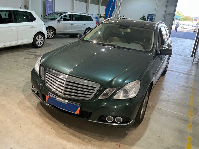 Mercedes-Benz E-Klasse E 250 CGI T BlueEfficiency Elegance