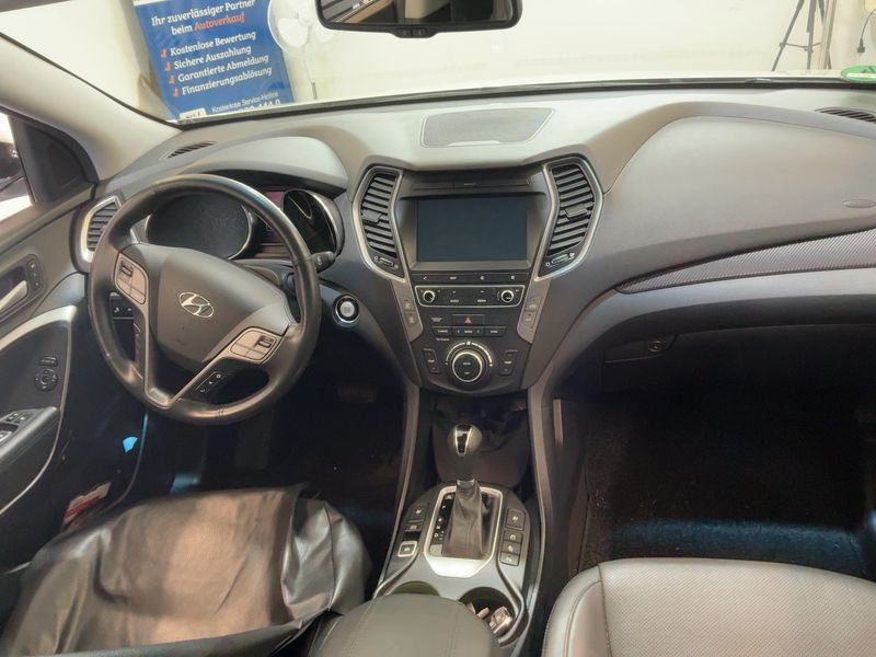 Hyundai Santa Fe 2.2 CRDi Platin 4WD 2017 – снимка 17