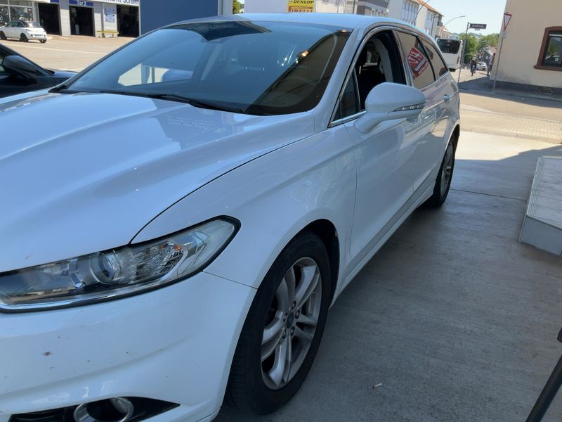 Ford Mondeo 2.0 TDCi Titanium — zdjęcie 2