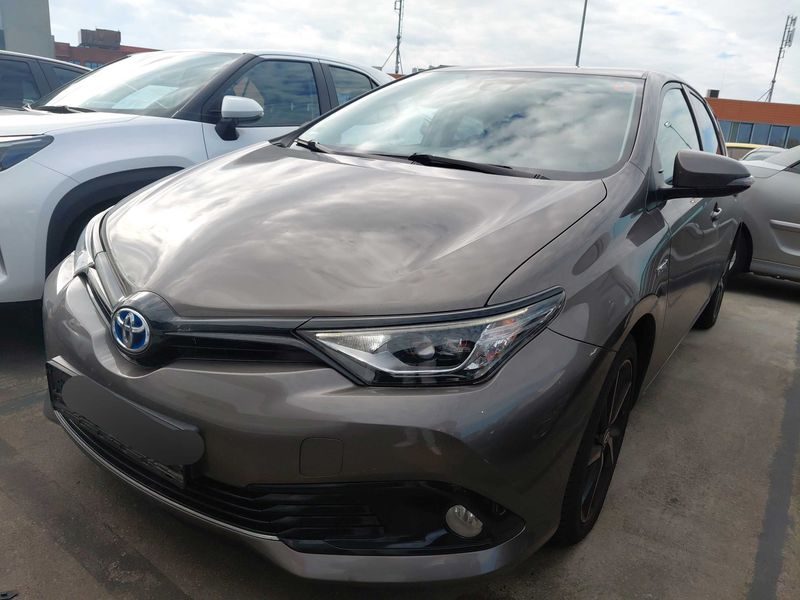 Toyota Auris 1.8 Hybrid Team D